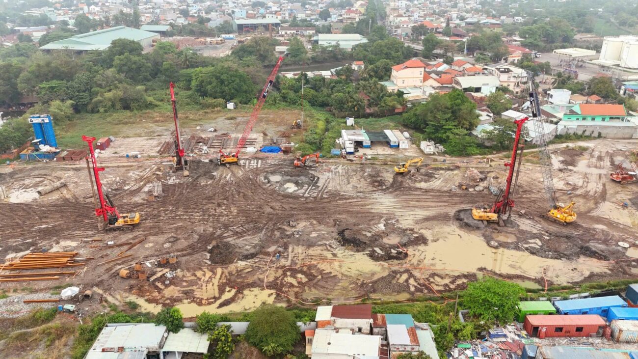 Hình ảnh tiến độ thi công river collection